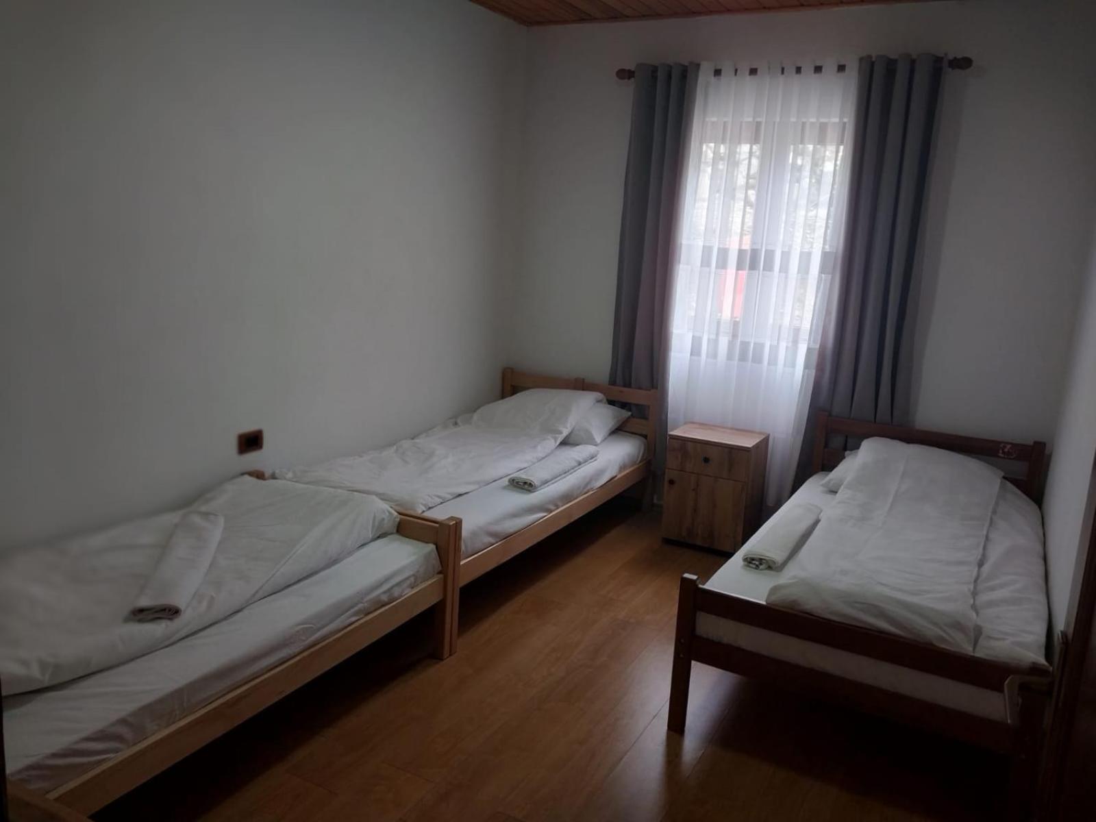 Bujtina Arlindi Bed & Breakfast Valbone Exterior photo