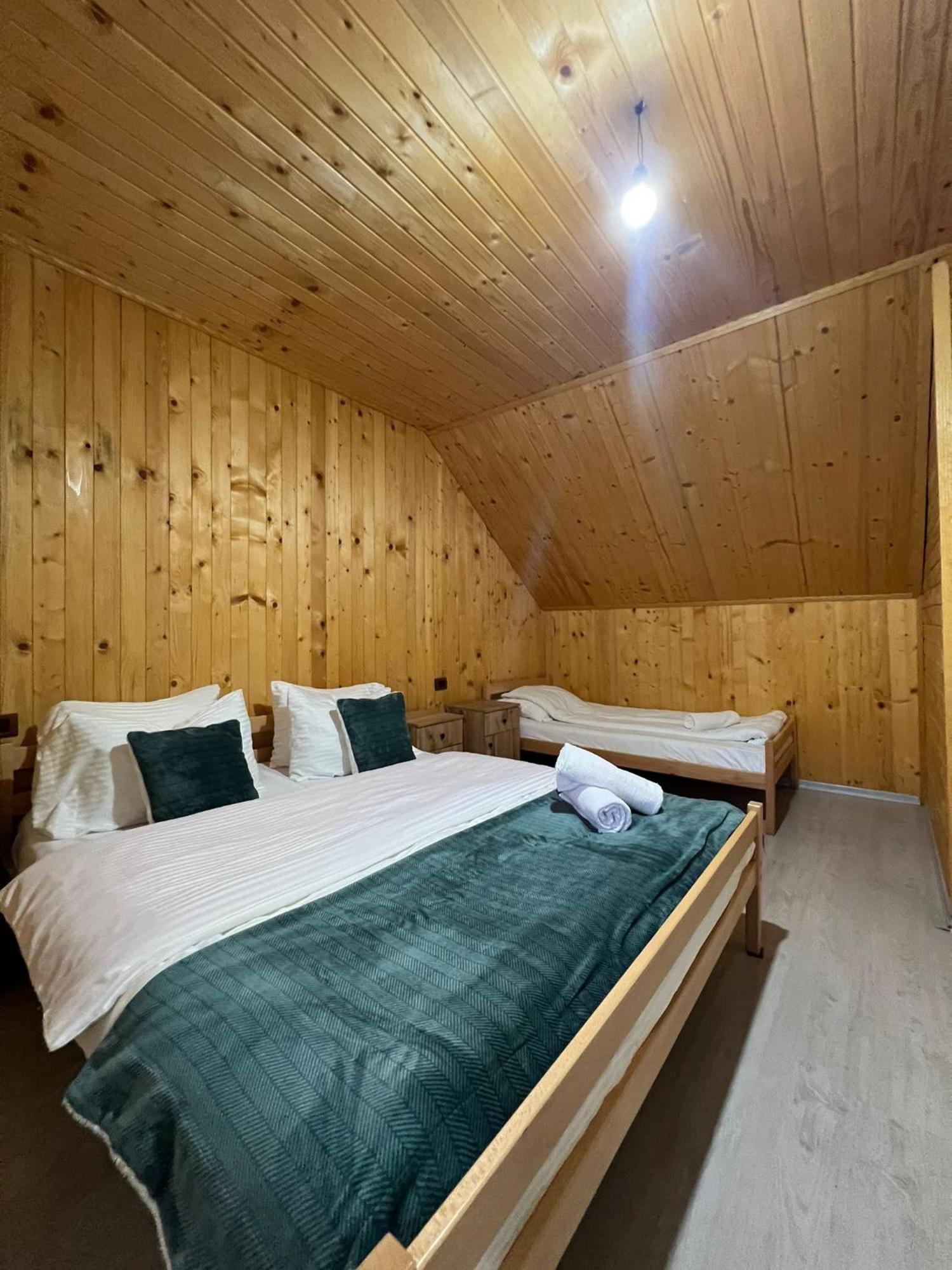 Bujtina Arlindi Bed & Breakfast Valbone Exterior photo