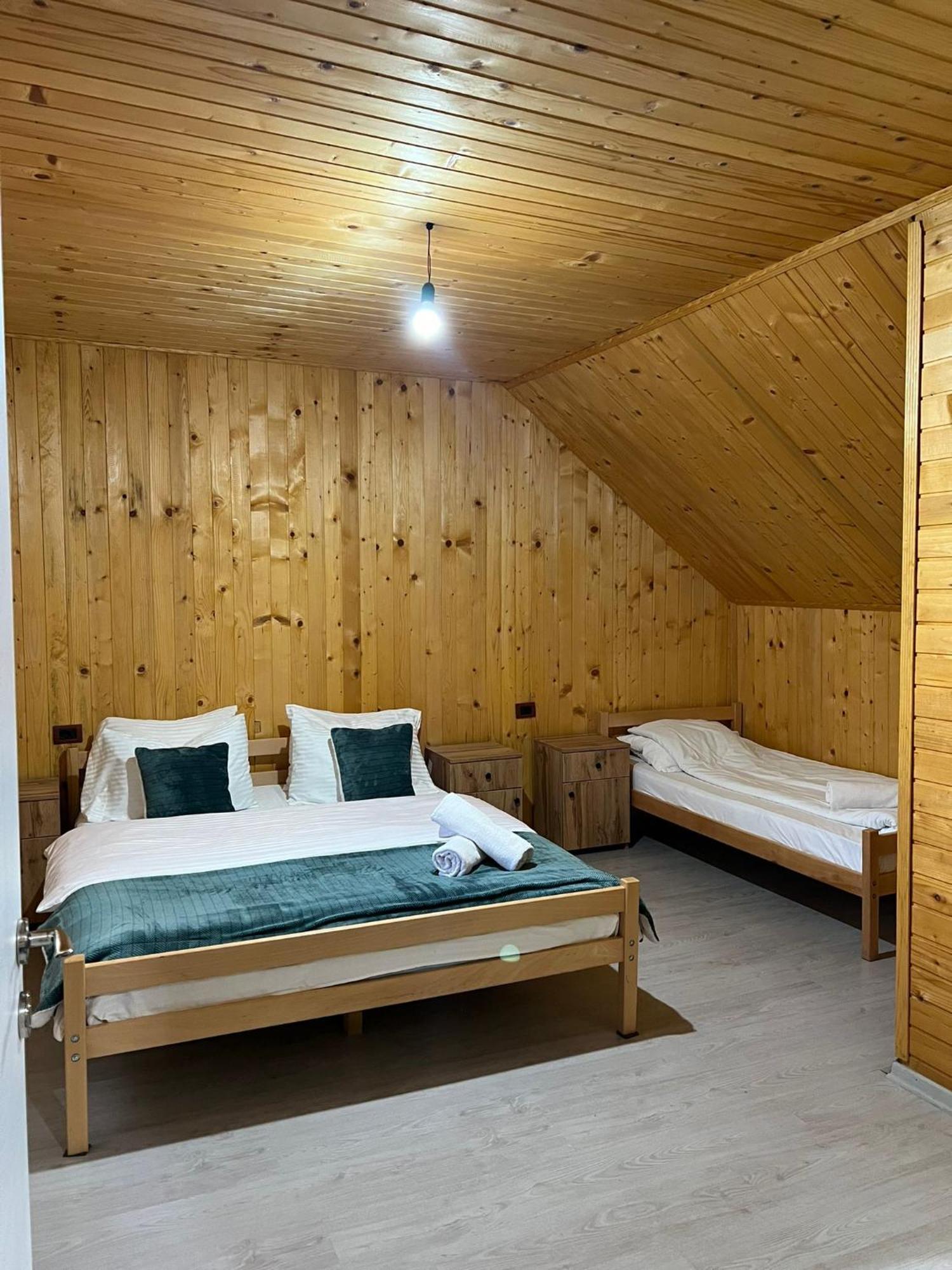 Bujtina Arlindi Bed & Breakfast Valbone Exterior photo