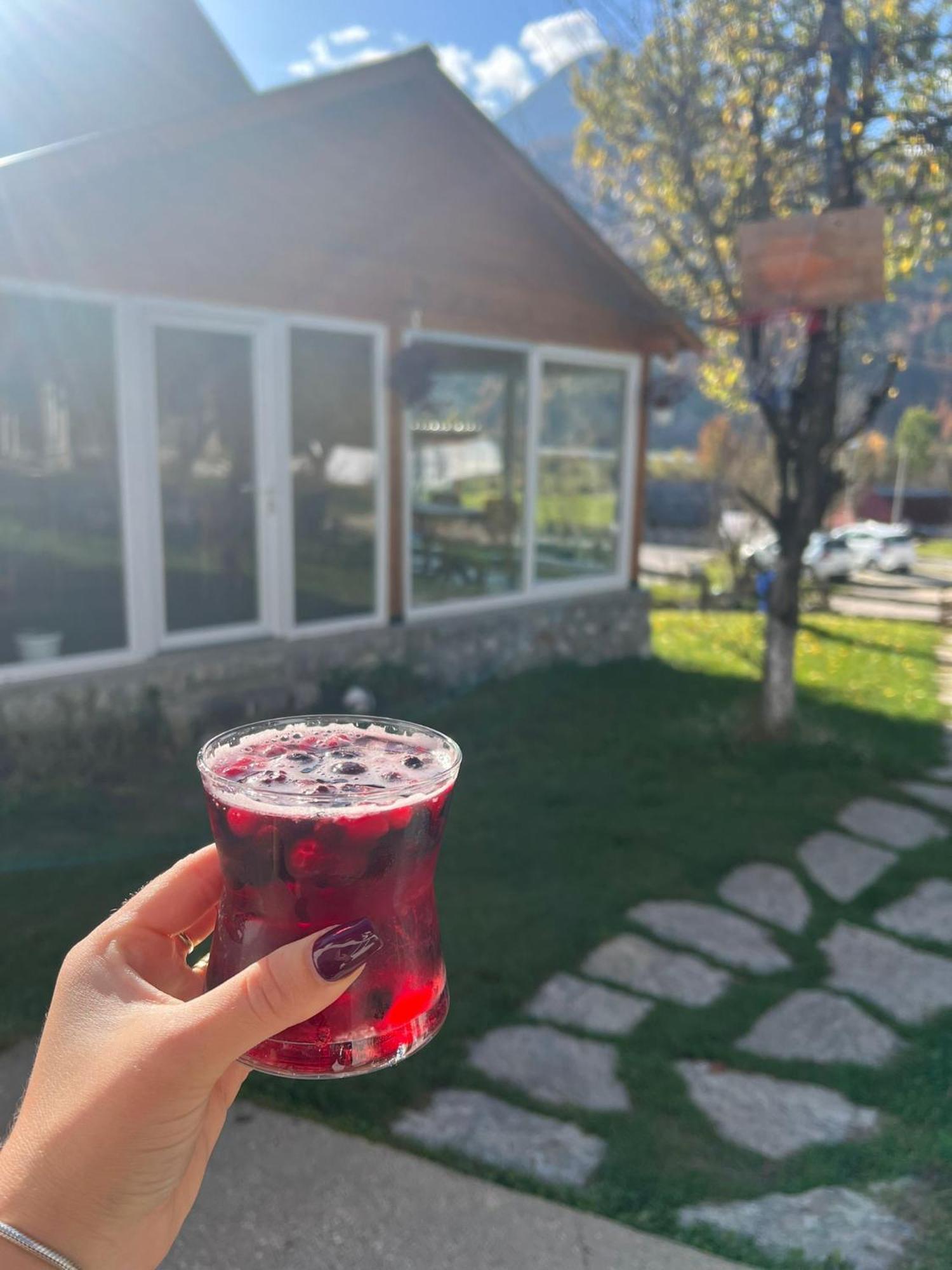 Bujtina Arlindi Bed & Breakfast Valbone Exterior photo