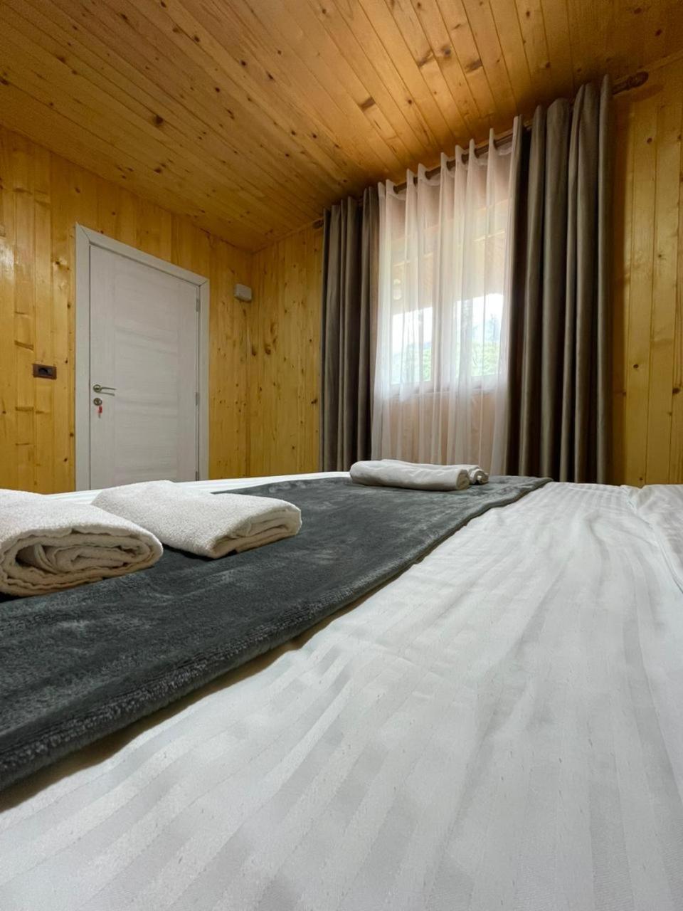 Bujtina Arlindi Bed & Breakfast Valbone Exterior photo
